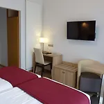 Logis Notre-dame - Restaurant Ouvert Midi Et Soir Sauf Dimanche Soir Hotel Danne-et-Quatre-Vents