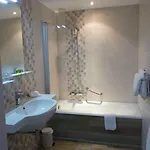 Logis Notre-dame - Restaurant Ouvert Midi Et Soir Sauf Dimanche Soir Danne-et-Quatre-Vents