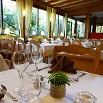 Logis Notre-dame - Restaurant Ouvert Midi Et Soir Sauf Dimanche Soir Hotel 3*