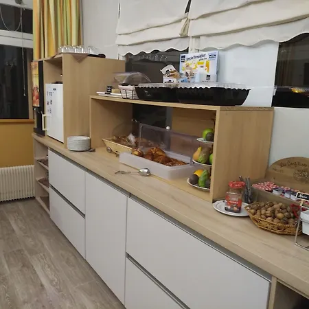 Logis Notre-dame - Restaurant Ouvert Midi Et Soir Sauf Dimanche Soir Hotel Danne-et-Quatre-Vents