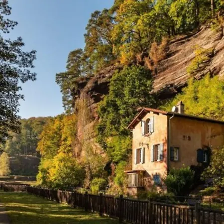Logis Notre-dame - Restaurant Ouvert Midi Et Soir Sauf Dimanche Soir