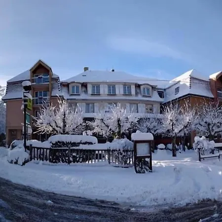 Logis Notre-dame - Restaurant Ouvert Midi Et Soir Sauf Dimanche Soir Danne-et-Quatre-Vents