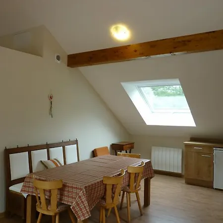 Logis Notre-dame - Restaurant Ouvert Midi Et Soir Sauf Dimanche Soir 当和屈阿特雷-旺特