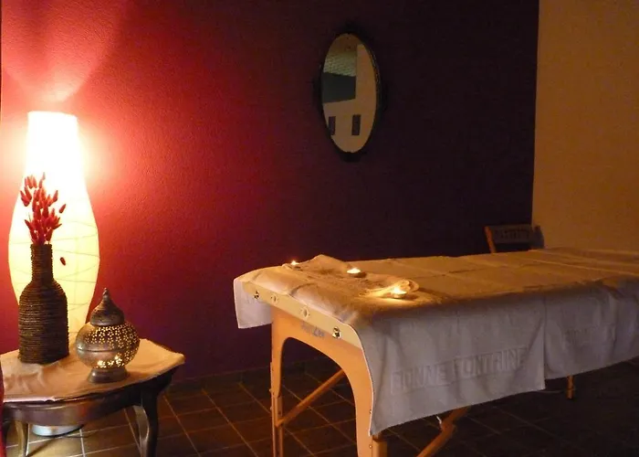 Logis Notre-dame - Restaurant Ouvert Midi Et Soir Sauf Dimanche Soir 3*