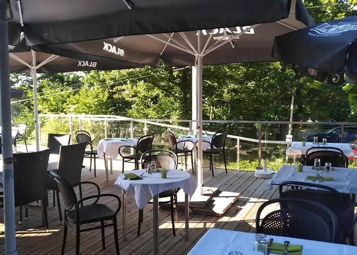 Logis Notre-dame - Restaurant Ouvert Midi Et Soir Sauf Dimanche Soir 3*