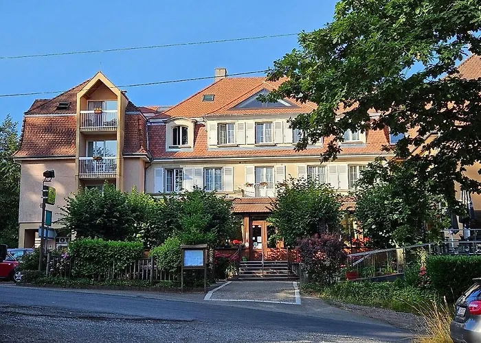 Logis Notre-dame - Restaurant Ouvert Midi Et Soir Sauf Dimanche Soir Danne-et-Quatre-Vents