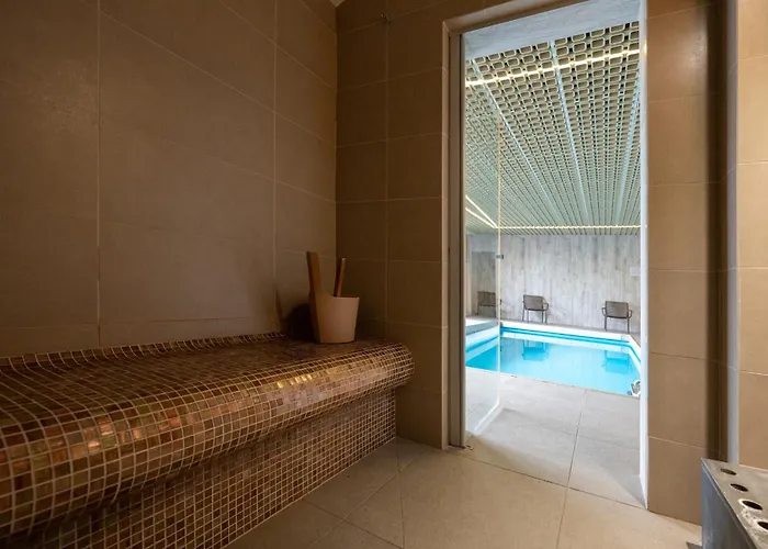 Logis Notre-dame - Restaurant Ouvert Midi Et Soir Sauf Dimanche Soir 当和屈阿特雷-旺特