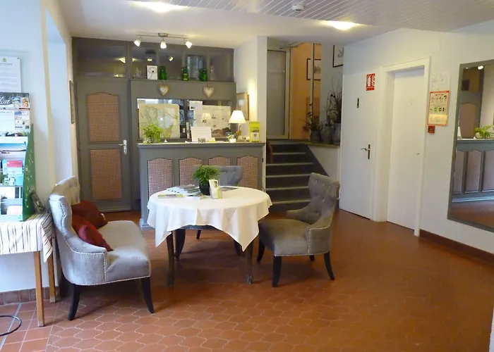 Logis Notre-dame - Restaurant Ouvert Midi Et Soir Sauf Dimanche Soir Hotel 3*