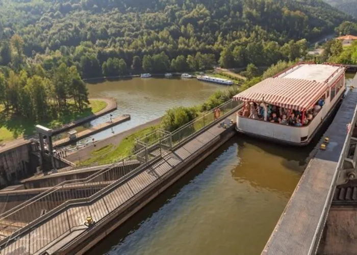 Logis Notre-dame - Restaurant Ouvert Midi Et Soir Sauf Dimanche Soir Hotel 3*