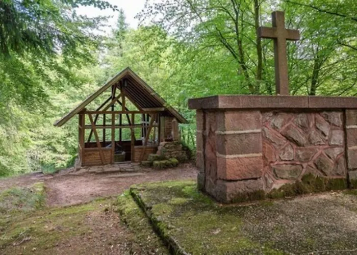 Logis Notre-dame - Restaurant Ouvert Midi Et Soir Sauf Dimanche Soir Hotel