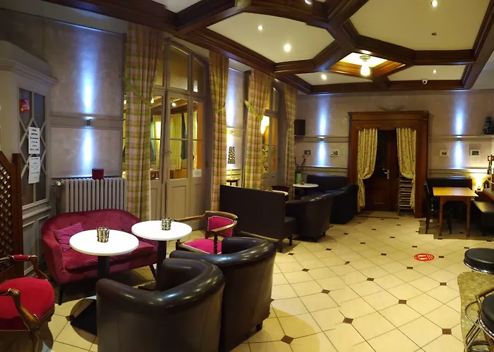 Logis Notre-dame - Restaurant Ouvert Midi Et Soir Sauf Dimanche Soir 酒店 当和屈阿特雷-旺特