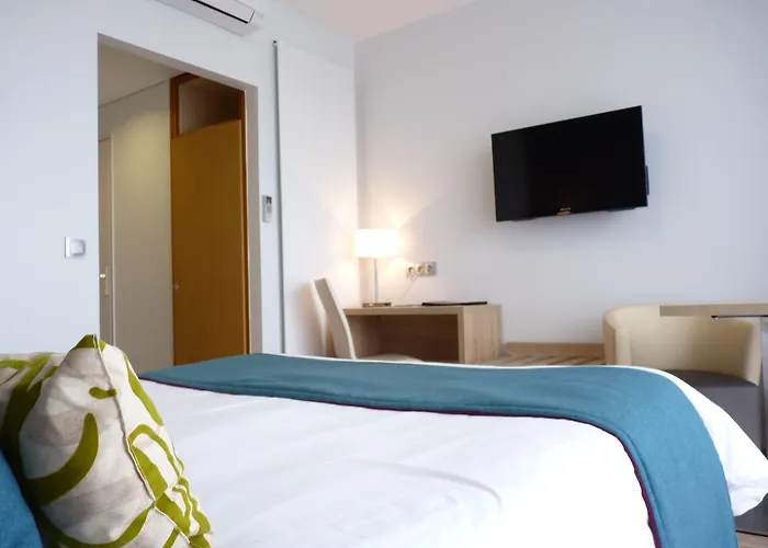 Hotel Logis Notre-dame - Restaurant Ouvert Midi Et Soir Sauf Dimanche Soir 3*