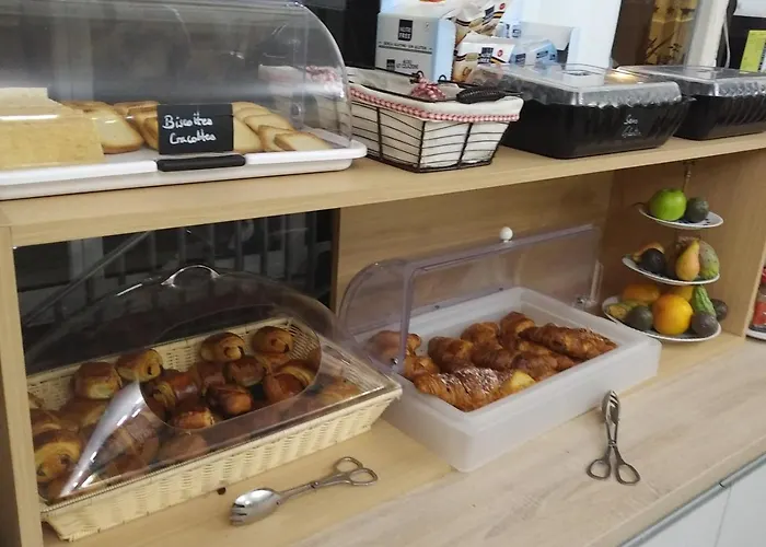 Hotel Logis Notre-dame - Restaurant Ouvert Midi Et Soir Sauf Dimanche Soir Danne-et-Quatre-Vents